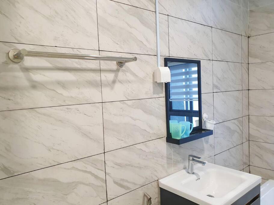 Seaview#Warmth#Netflix#Privatebathtub#Seasideluxurycondo#Imperioresidence Malacca Екстериор снимка